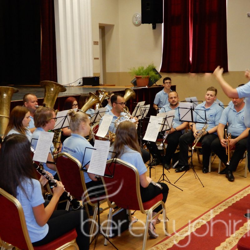 Köszönjük Berettyóújfalu 32